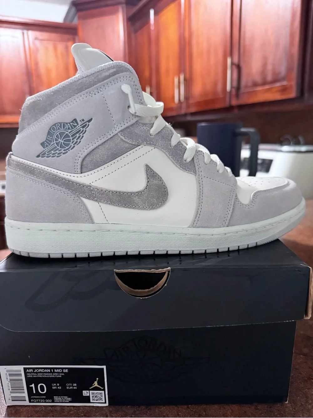 Jordan clean mid